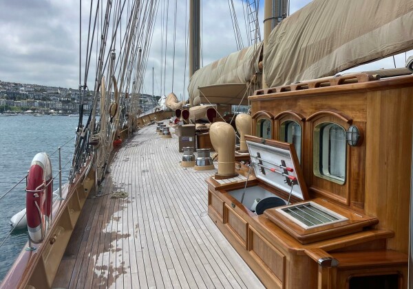 All aboard a luxury yacht! All aboard a luxury yacht!